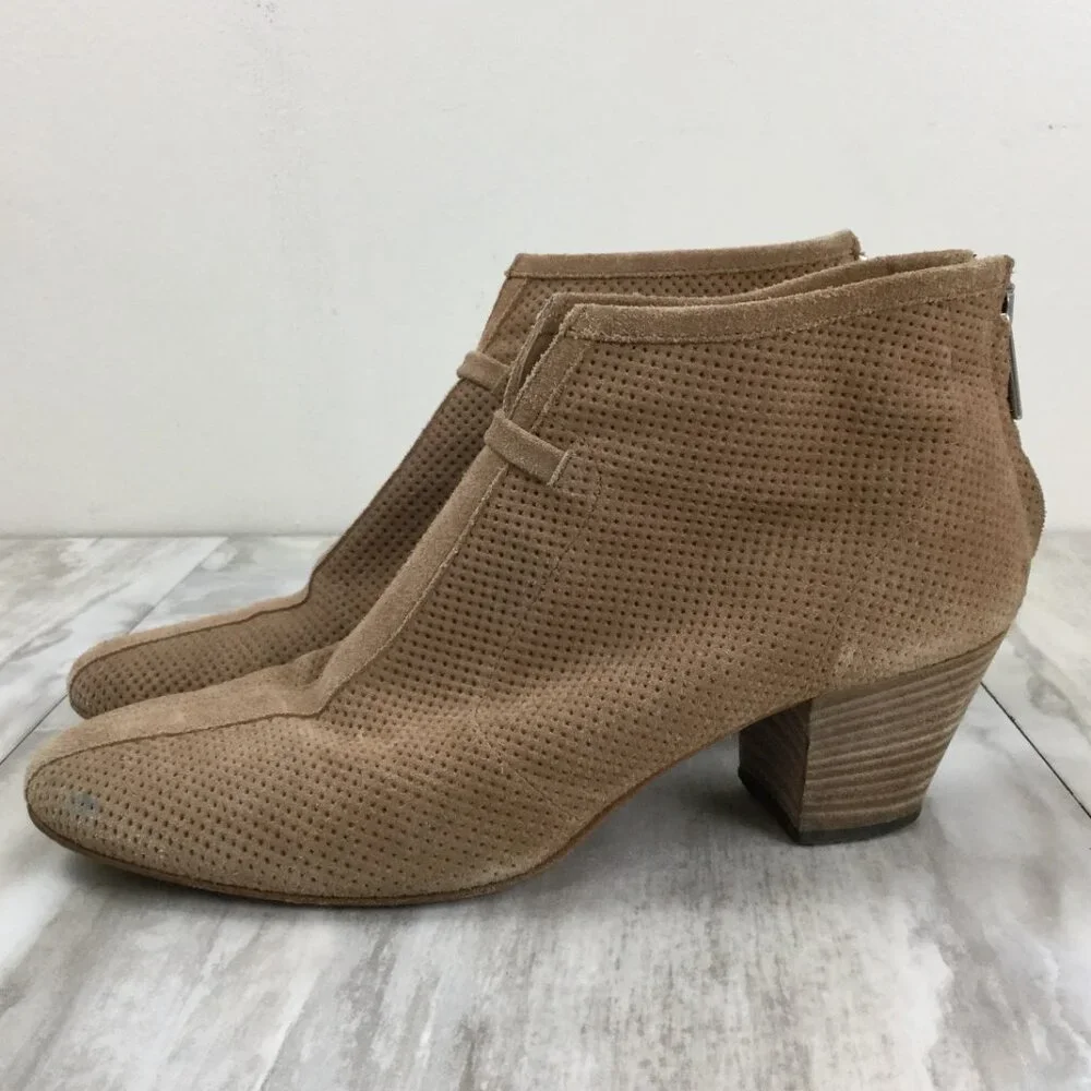 Aquatalia Tan Booties 8